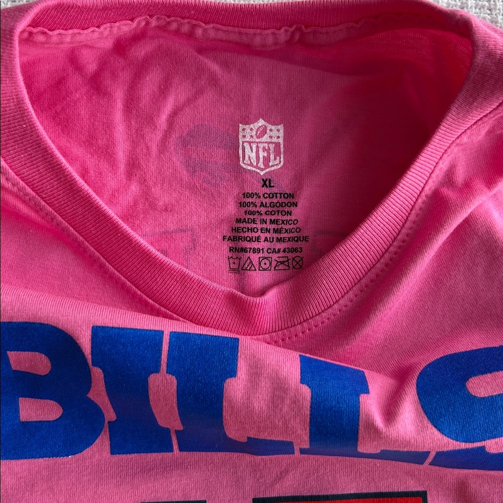 Girls Pink Buffalo Bills Josh Allen #17 t-shirt size XL - Picture 3 of 4
